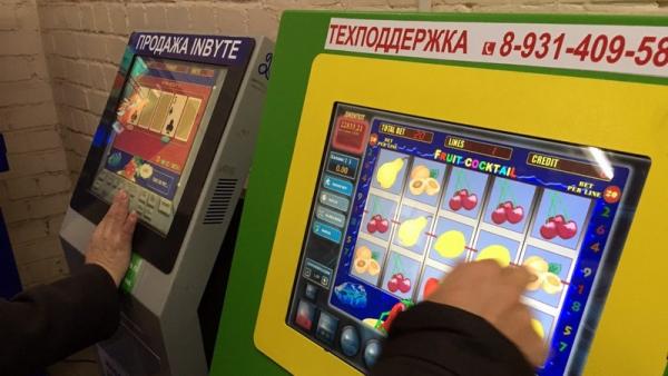 В архангельских торговых центрах прокуратура нашла 57 незаконных игровых автоматов