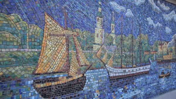 В Архангельске появилось монументальное мозаичное панно: как оно выглядит