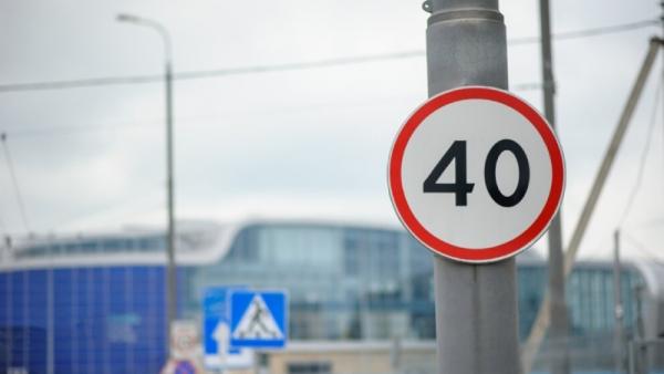 Внимание, автолюбители: в Архангельске ограничат скорость на аварийных участках