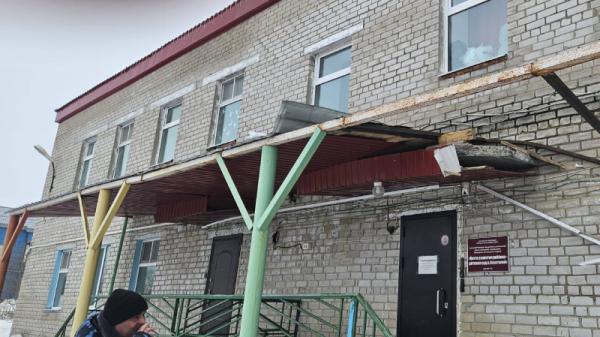 В детском саду под Нарьян-Маром обвалилась крыша 