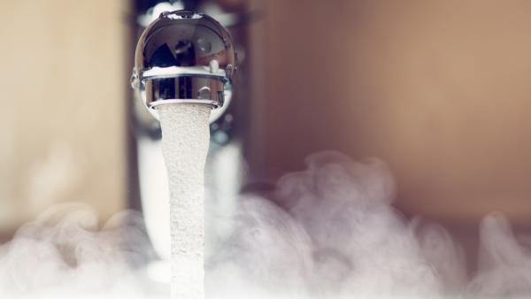 Архангельские власти назвали новую дату отключения горячей воды в квартирах