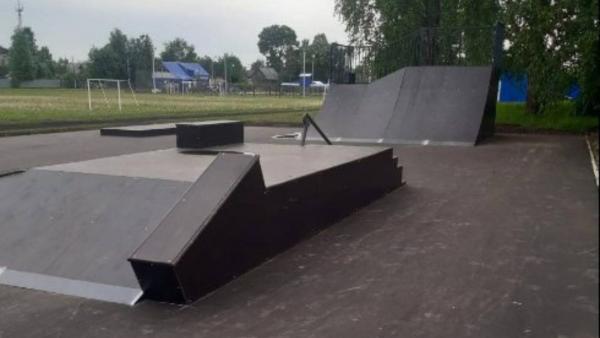В Каргополе открыли новый скейт-парк для подростков