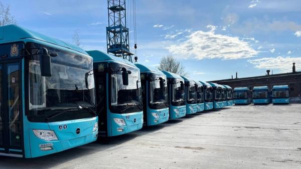 В Северодвинске после многочисленных жалоб увеличат количество автобусов на линиях