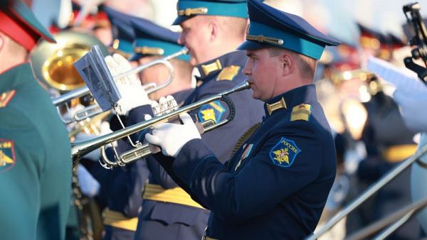 Архангельск взорвали ритмы и марши на 12-ом фестивале духовых военных оркестров
