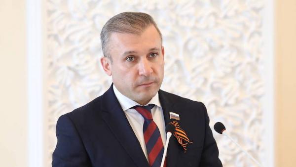 Депутаты всех партий поддержали назначение Петросяна на пост замгубернатора Поморья