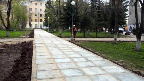 Завершился ремонт тротуаров за кинотеатром «Мир» в Архангельске