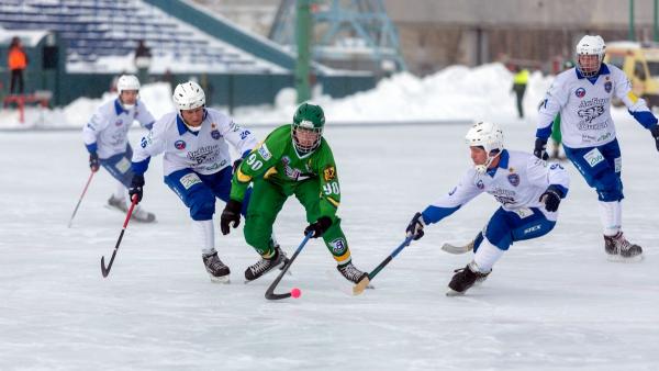 «Водник» пробился в полуфинал чемпионата России по хоккею с мячом
